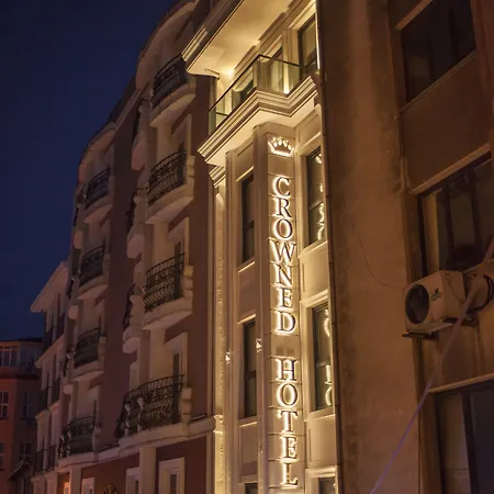 Crowned Hotel Istanboel