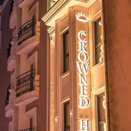 Crowned Отель 3*