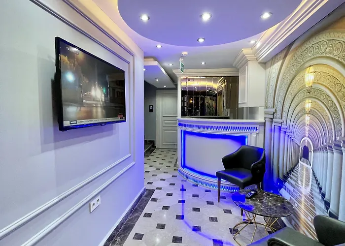 Crowned Hotel Istanbul