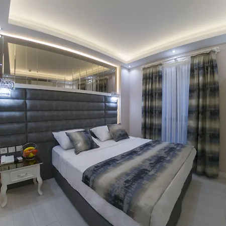 Hotel Crowned Estambul